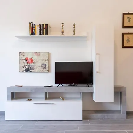 Apartment Gray Pearl - Modern In City Center