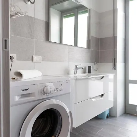 Gray Pearl - Modern In City Center *